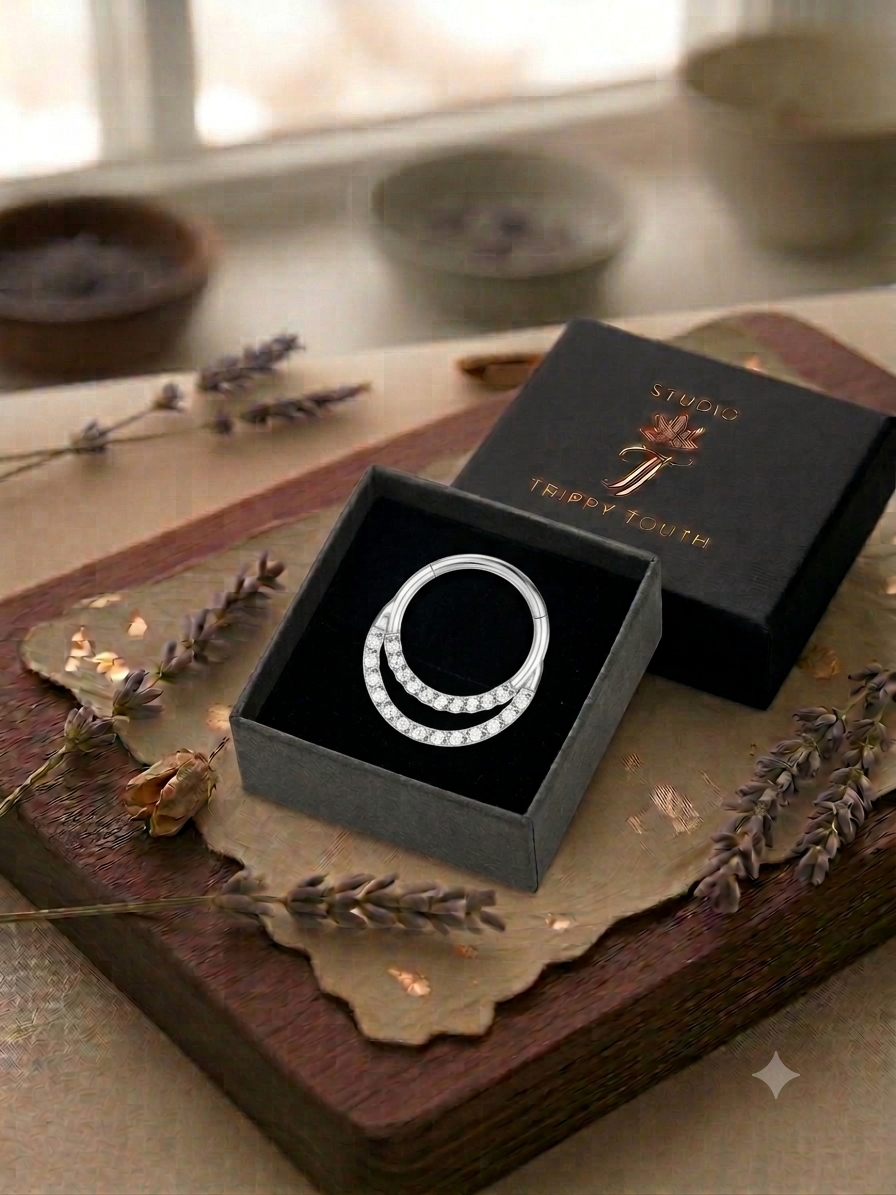 Argola dupla com pedrarias em zirconia