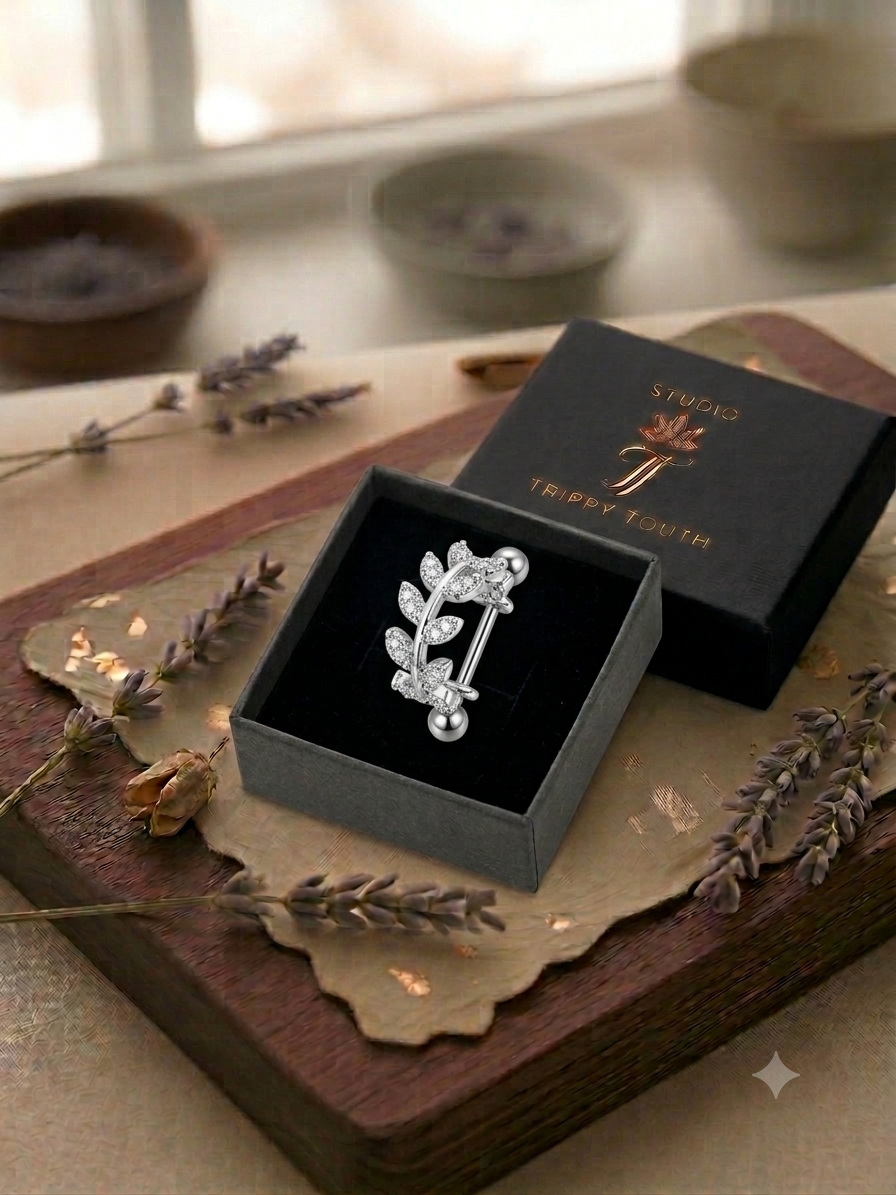 meia argola com cravejado em folhas